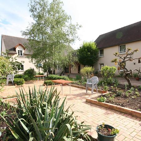 Logis Hotel "Ici M'Aime" Rouvray  Exterior foto