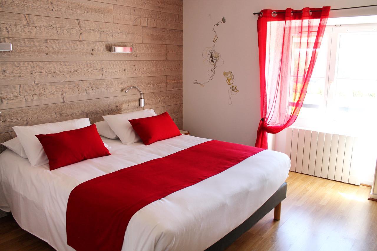 Logis Hotel "Ici M'Aime" Rouvray  Exterior foto